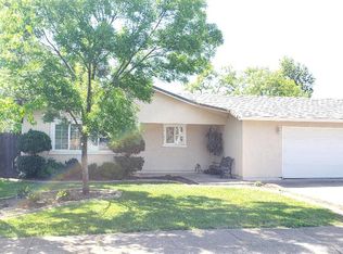 2580 Rosebud Ln, Redding, CA 96002