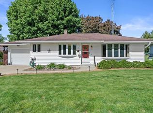 15 Wilson Ave, Fort Atkinson, WI 53538