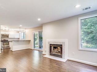 11725 Summerchase Cir #1725C, Reston, VA 20194