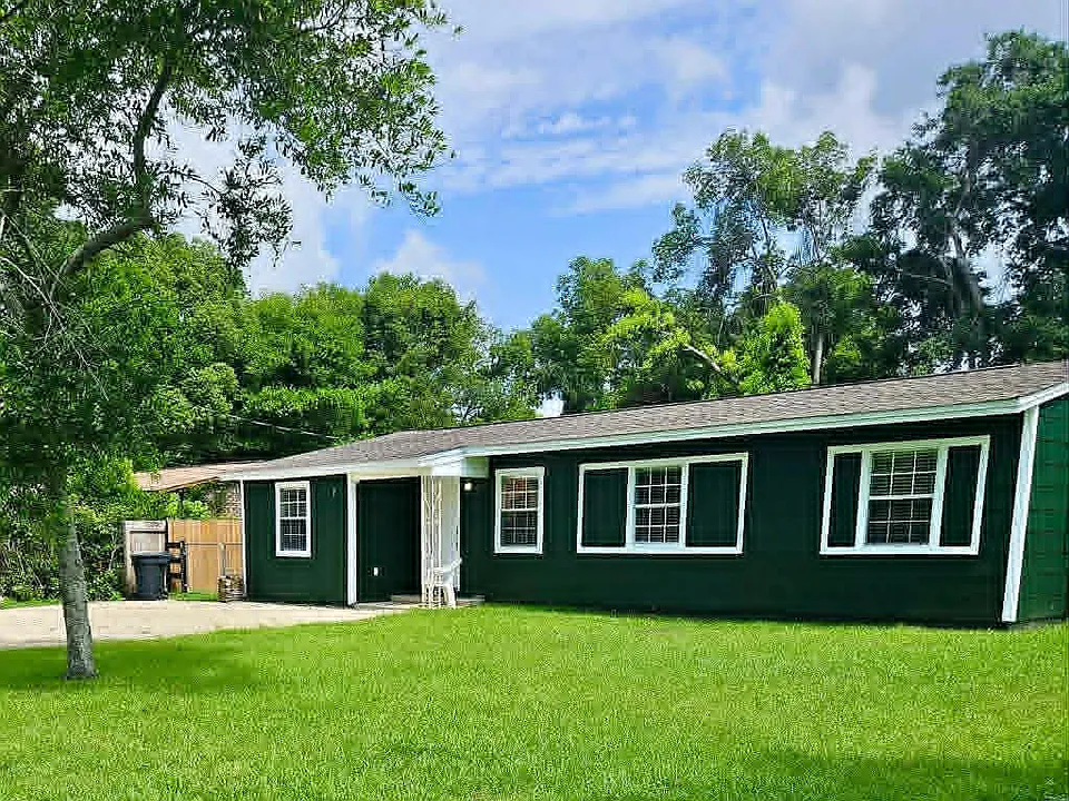 7 Highland Dr