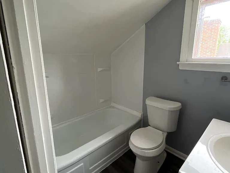 16008 Raymond St #2 — Photo 10