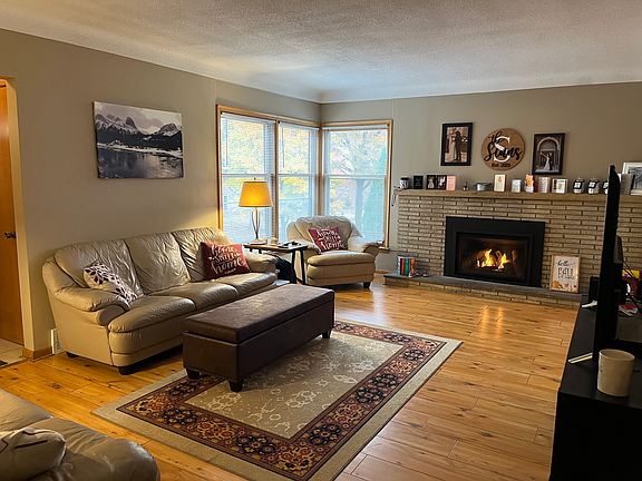 Living Room with Gas Fireplace