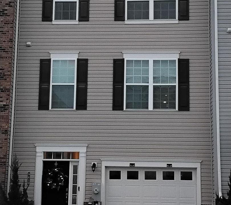 1st image of 9610 Eaves Dr