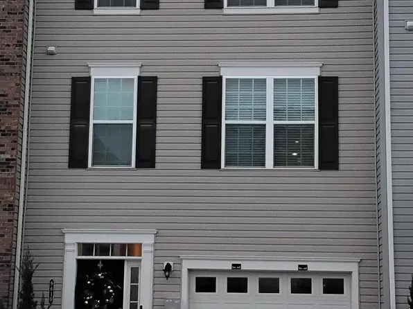 9610 Eaves Dr, Owings Mills, MD 21117