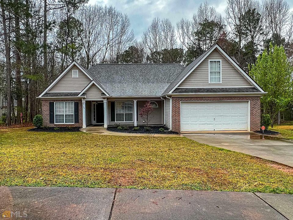 1st image of 38 Pine Cres