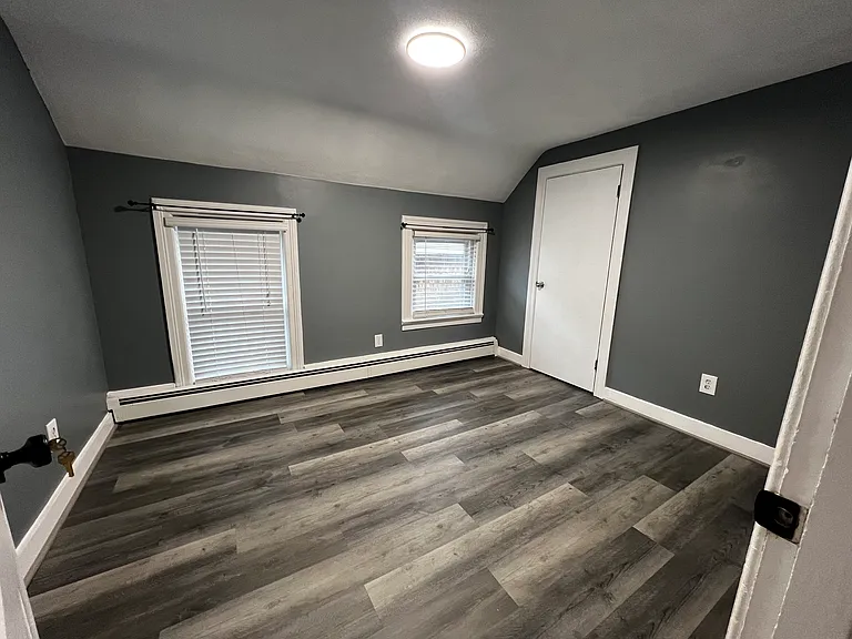 136 Grove Ave #2 — Photo 5