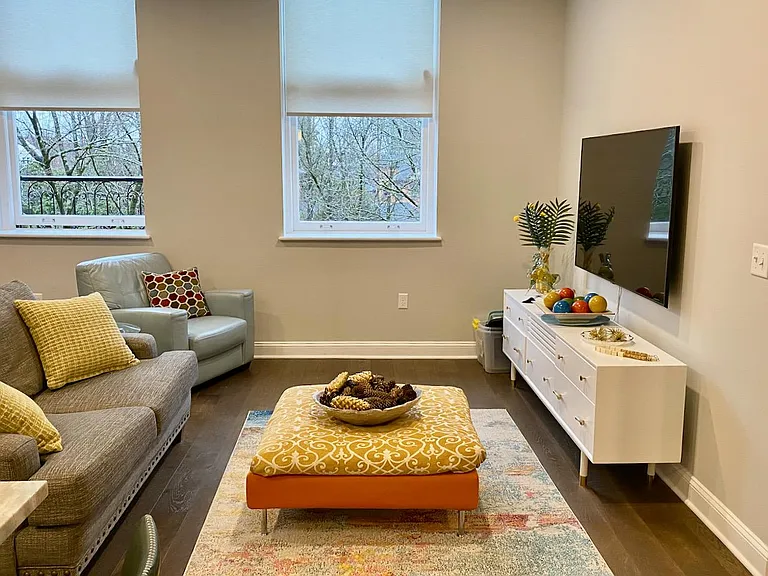 77 Van Dam St #302 — Photo 18