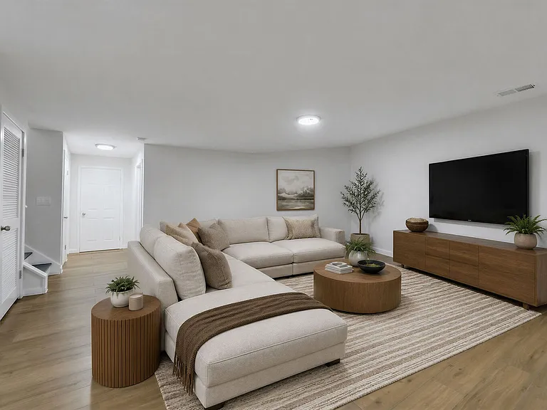 35 Reagan Way — Photo 9