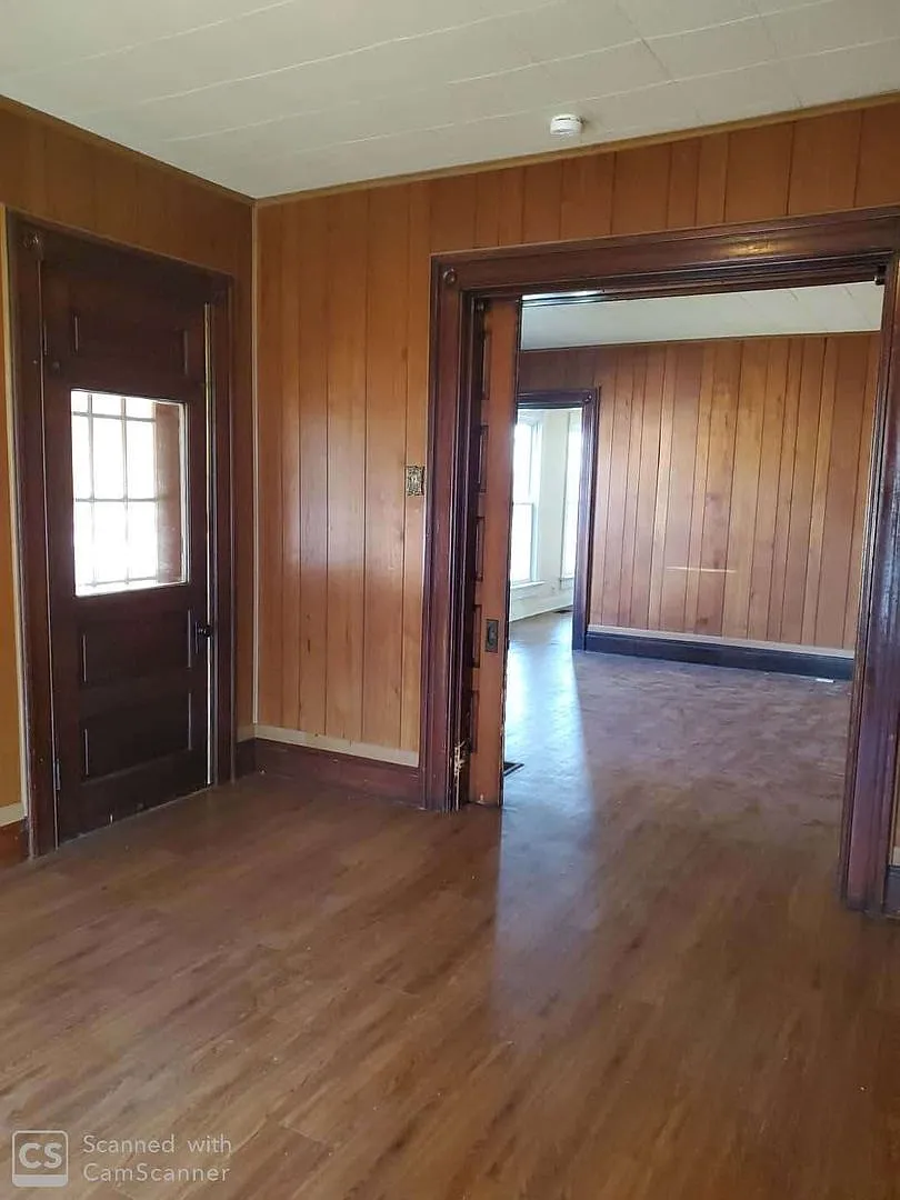 Great 3 bed 1.5 Bath close to University of Dayton, MIami Valley Hospital and greater Dayton. — Photo 3