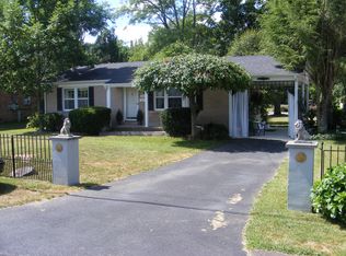 125 Woodland Ave, White Sulphur Springs, WV 24986