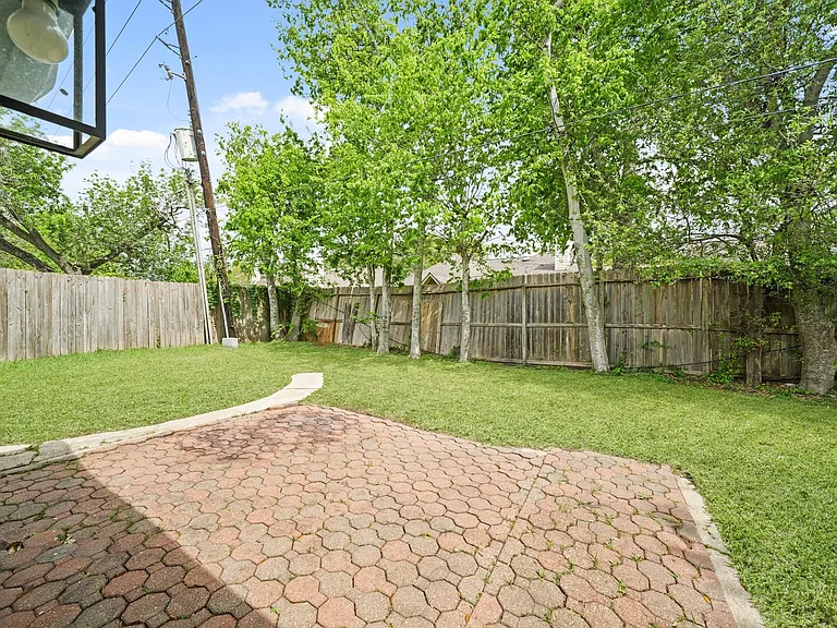 6711 Pickett Dr — Photo 28