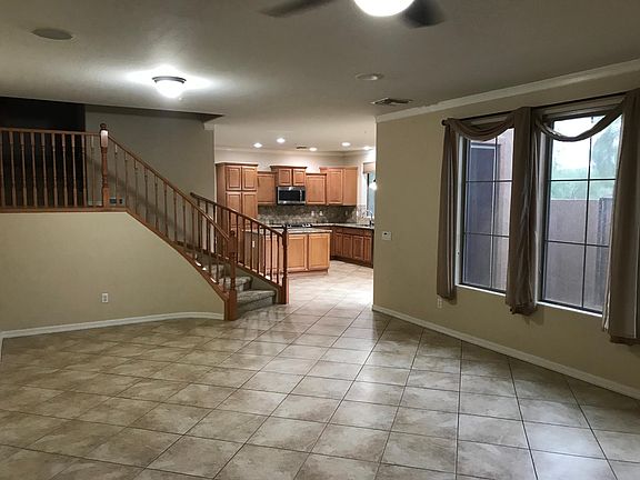 5th image of 28725 N 21st Ave