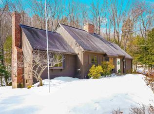 10 Nathaniel Dr, Amherst, NH 03031