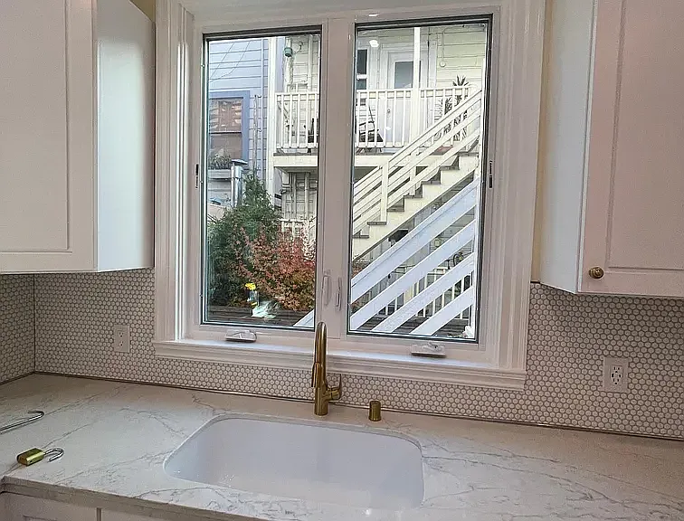 547-549 Birch St — Photo 6