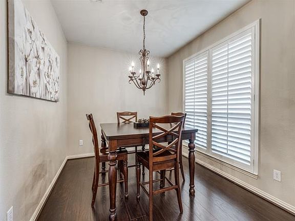 4th image of 2432 Yuma Dr