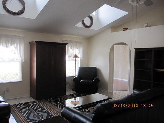 2nd image of 48 Bird Of Paradise Dr