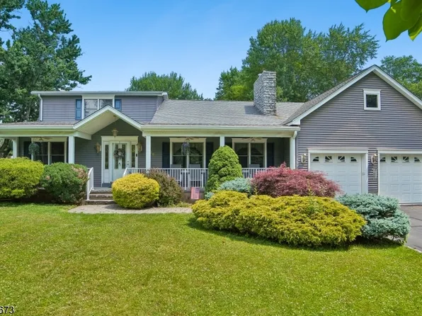 28 Nye Ave, Hanover Twp., NJ 07981