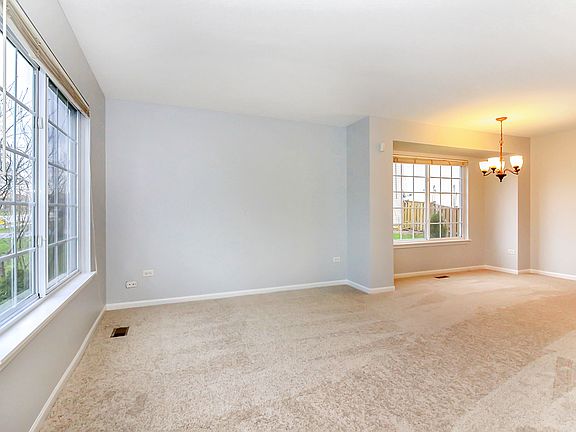 3rd image of 625 Briarcliff Dr