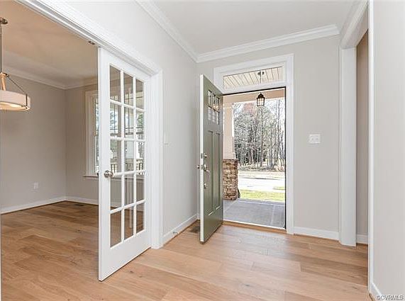 5th image of 8167 Saint Emilion Ct