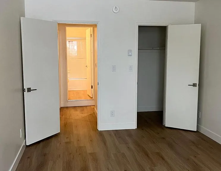 33 Driftwood St — Photo 21