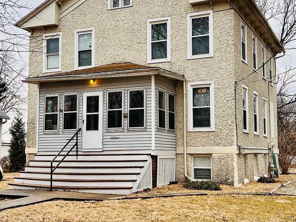 1st image of 806-810 E Berrien St