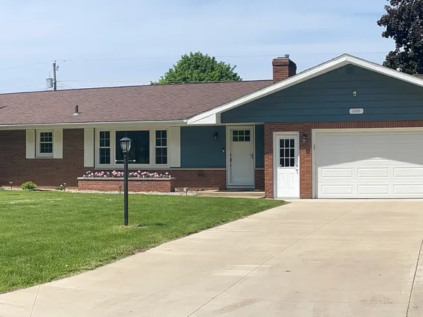 605 Kublick Dr, Benton Harbor, MI 49022