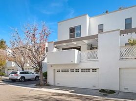 152 N Singingwood St, Orange, CA