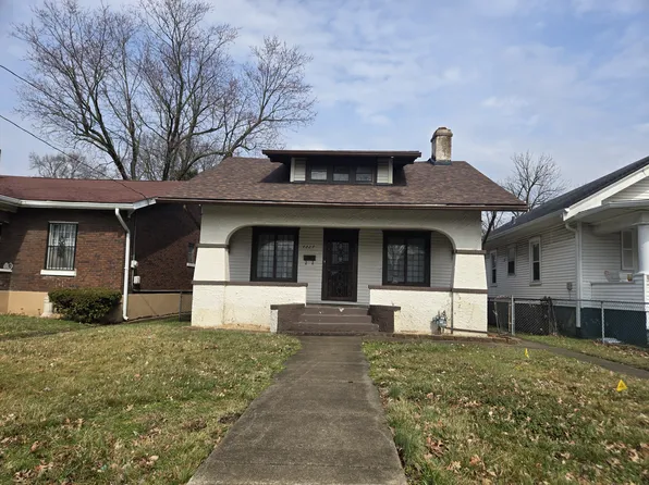 4229 River Park Dr, Louisville, KY 40211