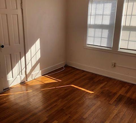 5th image of 21 Avalon Ave #1