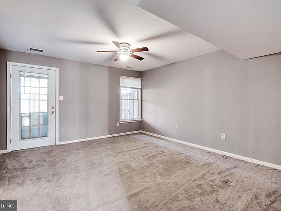 2nd image of 8555 Woodland Manor Dr