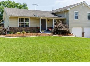 8 Lake Meramec Dr, Saint Peters, MO