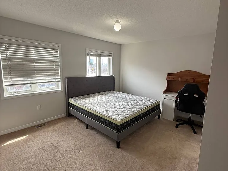 514 Candlestick Cir — Photo 33