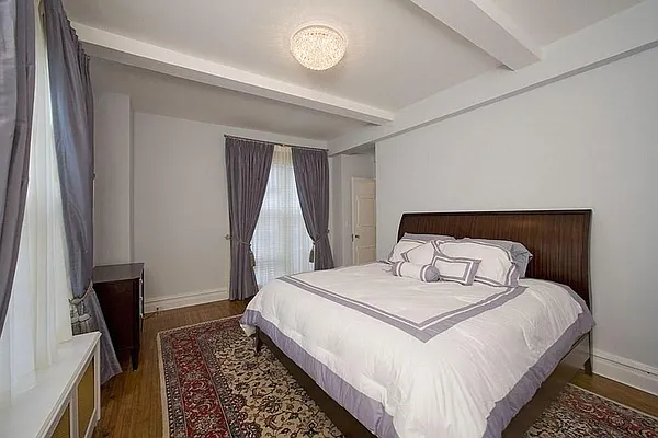 Sold by Corcoran | media 14