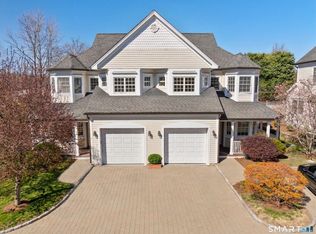 147 Holly Hill Ln UNIT 2, Greenwich, CT 06830