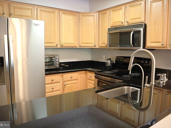 5th image of 1704 N Park Dr #A115
