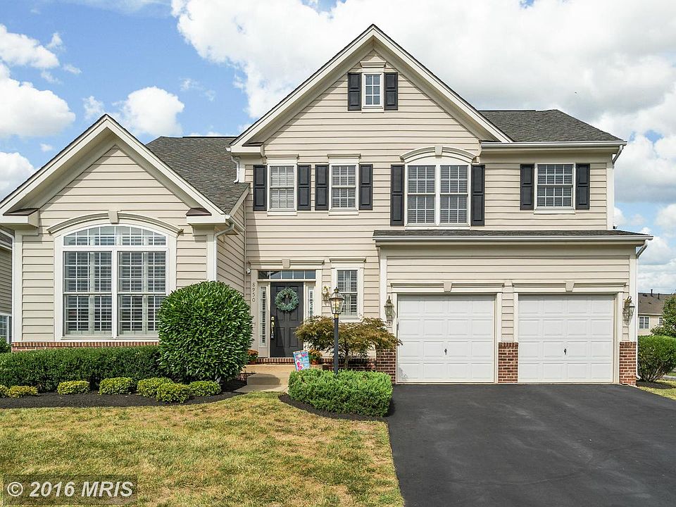 1st image of 8950 Edmonston Dr