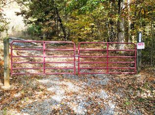 1206 Bluff Rd, Newport, TN 37821