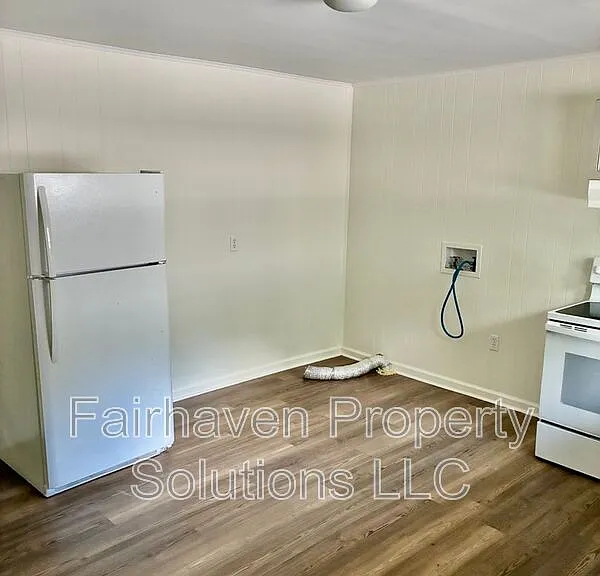109 Signal View St #A — Photo 3