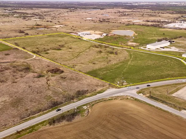 2449 Fm, Ponder, TX 76259