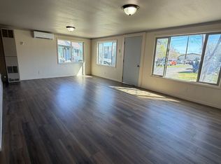 215 SE 16th St, Pendleton, OR 97801