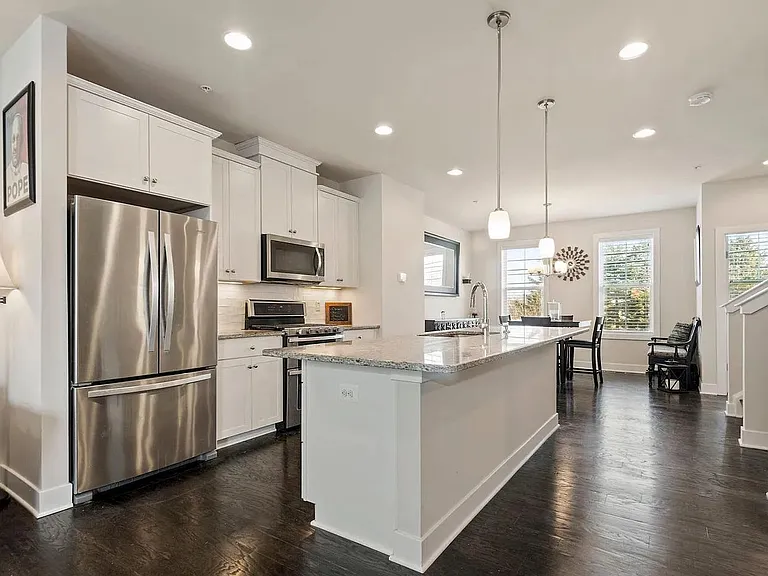 12604 Layhill Rd — Photo 3