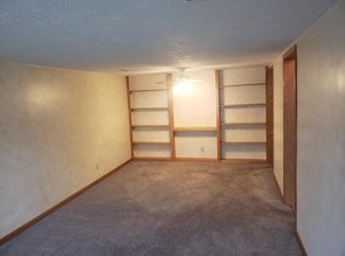 6 Meadowview Ter, New Bremen, OH 45869