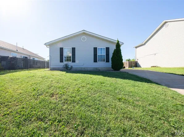 513 S 1st St, Pacific, MO 63069