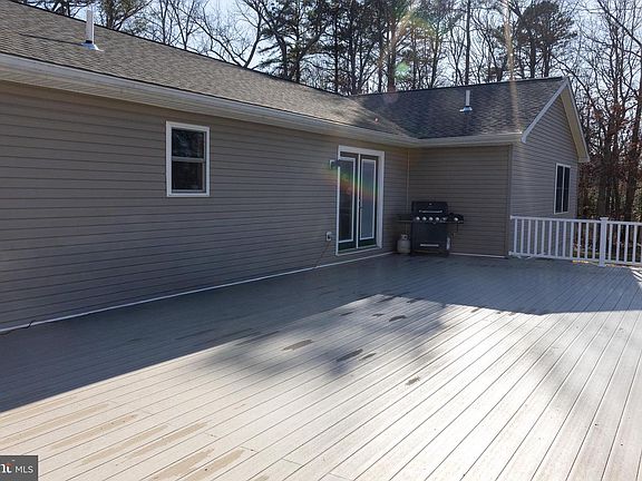 3rd image of 1224 Elwood Rd