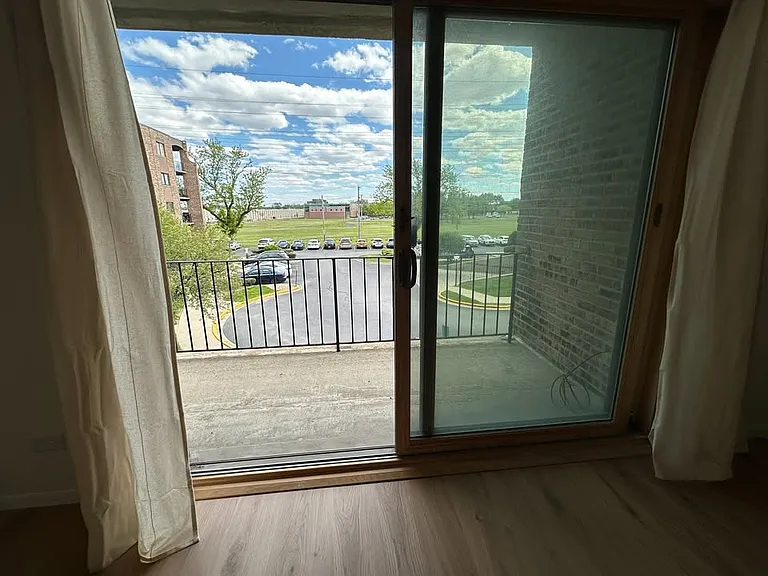 601 Huntington Commons Rd #202 — Photo 12