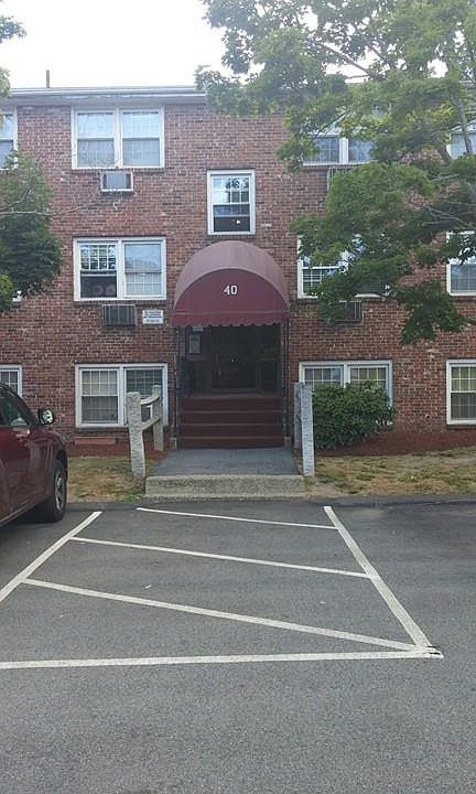 1st image of 40 Danbury Dr APT 1