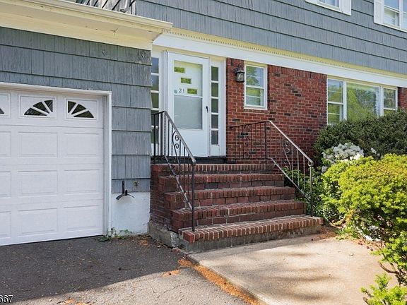 3rd image of 21 Saint Germain Dr