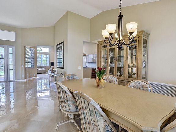 5th image of 2574 Jardin Court
