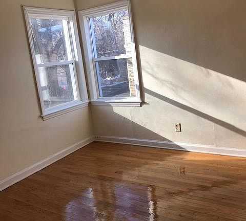 5th image of 2320 Auburn St #2