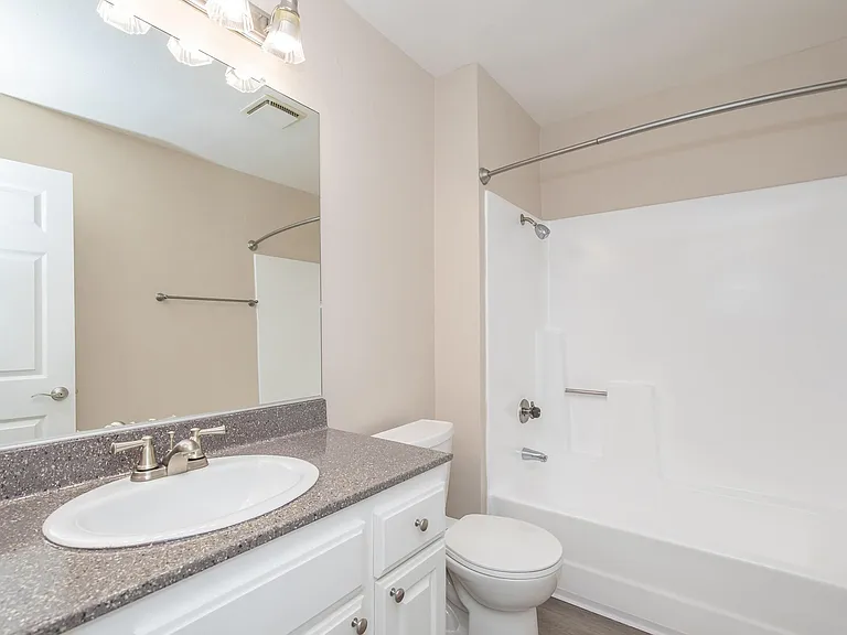 Raintree Apartment Homes — Photo 42